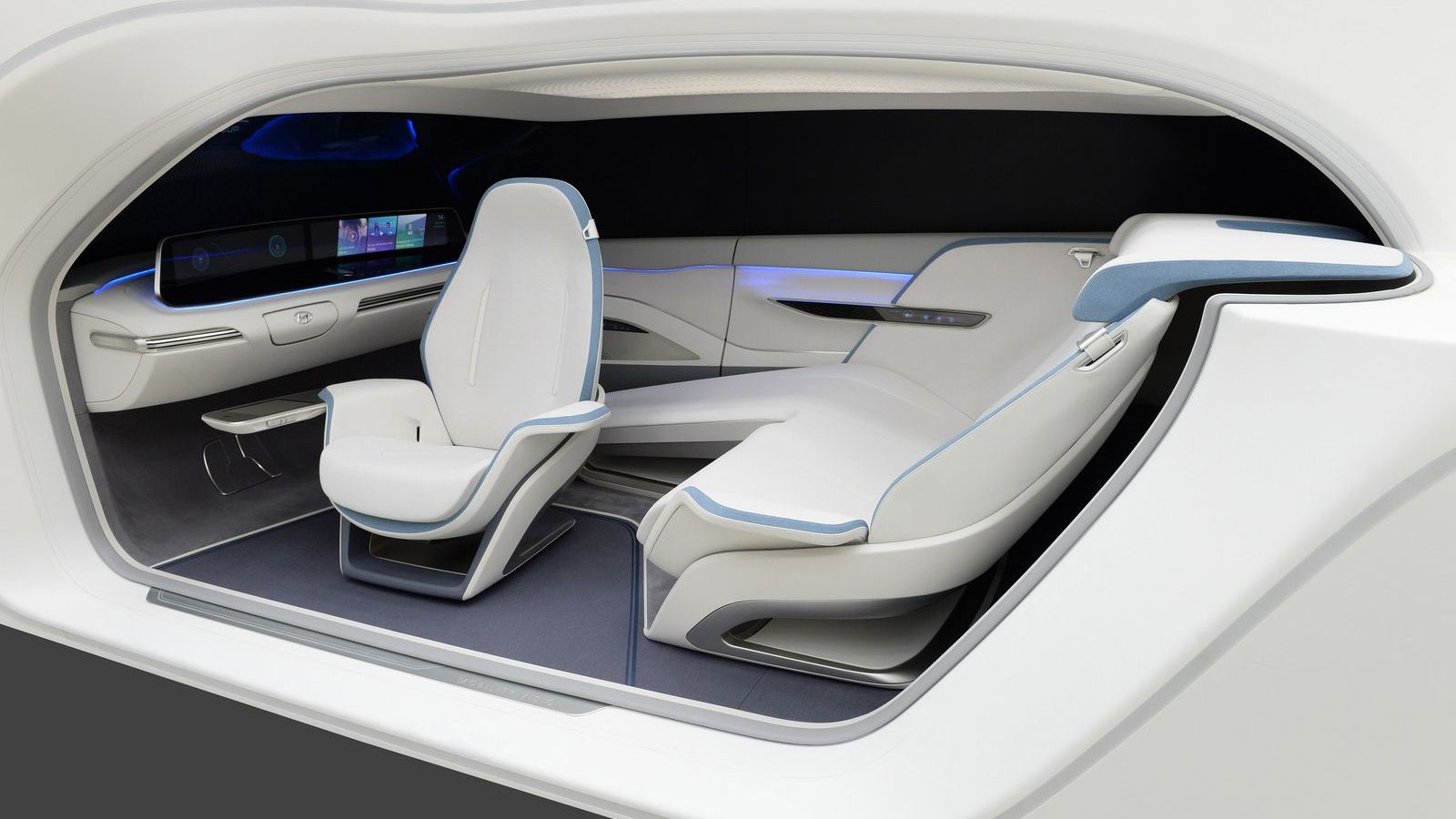 Η Hyundai παρουσιάζει το Health + Mobility Cockpit που έχει σχεδιαστεί ώστε να παρακολουθεί την υγεία των επιβατών, αλλά και να μειώνει το άγχος και τ